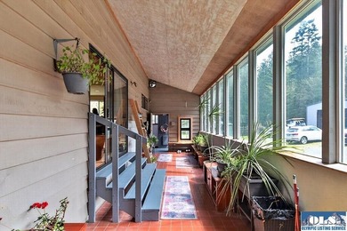 Welcome to your private Olympic Peninsula retreat. Set on 7.87 - photo 40