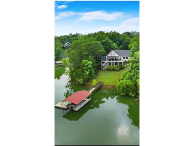 Douglas Lake Home For Sale in Dandridge Tennessee