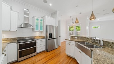 LOWEST PRICE IN MARTINIQUE. Coastal Elegance in a Gated Panama - photo 10