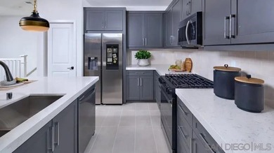 Your chance to live in a professionally decorated former Model - photo 4
