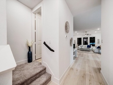 Amazing opportunity to purchase this furnished model home with - photo 5