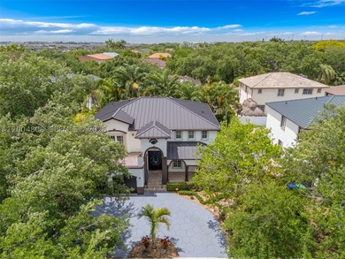 Stunning home in Royal Lakes in Miami Lakes. The home features - photo 2