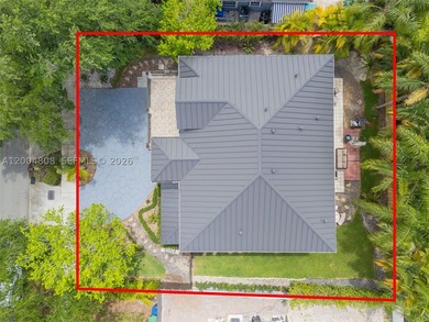 Stunning home in Royal Lakes in Miami Lakes. The home features - photo 4