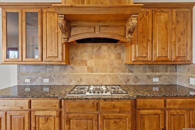 This home has it all!! 2 master suites and an office downstairs - photo 14