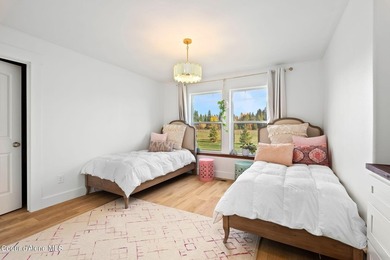 Discover the tranquility of Selle Valley in this exquisitely - photo 32