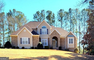MOVE-IN READY 4350 sq Ft +/- WATERFRONT - 6 BDRM / 3.5 BATH - 3 - photo 1