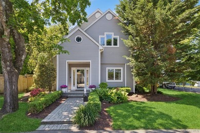 Welcome Home to the Heart of the HBCA Beach Community! Warm - photo 1