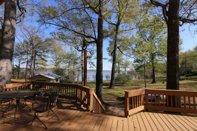 WATERFRONT that doesn't break the bank!  Beautiful, gently - Lake Home For Sale in Broaddus, Texas