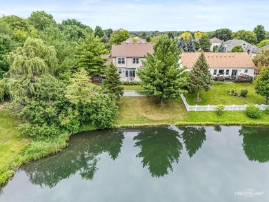 Beautifully situated on a premium homesite, this fabulous - photo 4