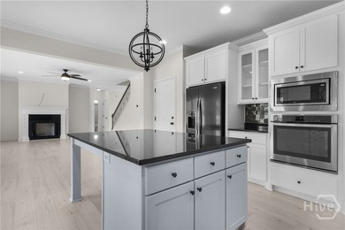 Welcome to 180 Kerry Drive, where space, privacy and modern - photo 28
