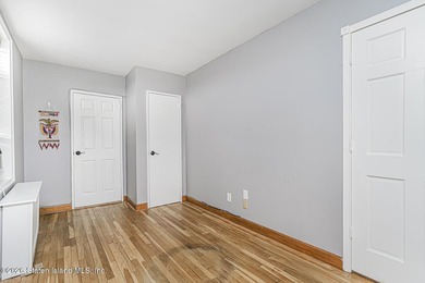 Spacious 3 bedroom, 2 bath, sun filled gorgeous, updated condo - photo 30
