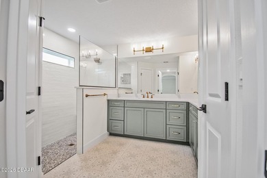 This Beautiful Courtyard Willow Home features an oversized - photo 33