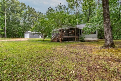 Great Home with a Garage on 4 parcels of land! This 3 bedroom, 2 - photo 33