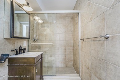 Spacious 3 bedroom, 2 bath, sun filled gorgeous, updated condo - photo 33