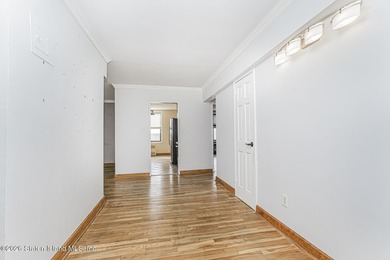 Spacious 3 bedroom, 2 bath, sun filled gorgeous, updated condo - photo 34