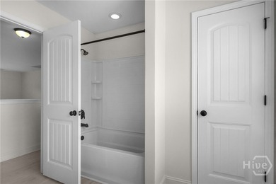 Welcome to 180 Kerry Drive, where space, privacy and modern - photo 43