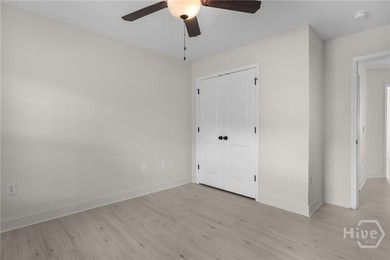 Welcome to 180 Kerry Drive, where space, privacy and modern - photo 50
