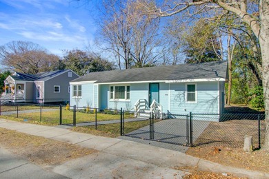 Wonderfully remodeled home with upgraded everything, on a rare - photo 2