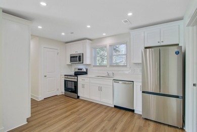 Wonderfully remodeled home with upgraded everything, on a rare - photo 6