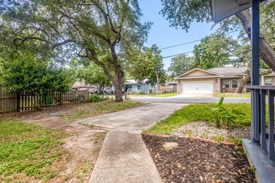Come check out this beautiful, well-maintained home in West Mary - photo 6