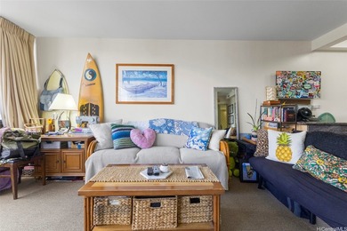 Come take a look at this amazing Waikiki Sunset Unit! It has 1 - photo 4