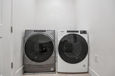 Luxury corner unit in the highly sought-after Chancery Lane at - photo 28