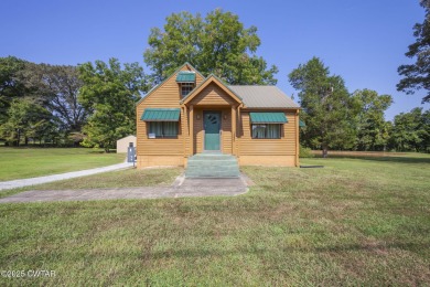 (private lake, pond, creek) Home For Sale in Brownsville Tennessee