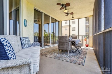 Welcome to this beautifully updated 3-bedroom, 2-bath end unit - photo 31