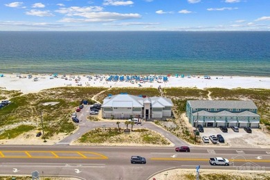 Welcome to this beautifully updated 3-bedroom, 2-bath end unit - photo 41