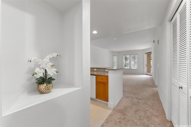 Beautiful Newly Upgraded - 2 bedroom 2 full bath 2 parking at - photo 5