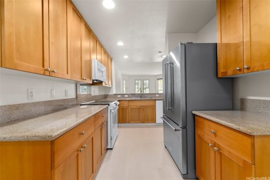 Beautiful Newly Upgraded - 2 bedroom 2 full bath 2 parking at - photo 10
