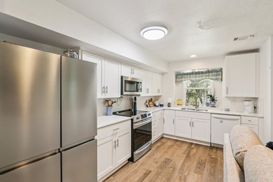 What a Great Opportunity to own a Move in Ready Amazing Lake - photo 4