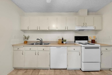 3050 Rue D'Orleans 355 - photo 7