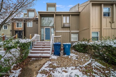 Lake Townhome/Townhouse For Sale in Prospect, Kentucky