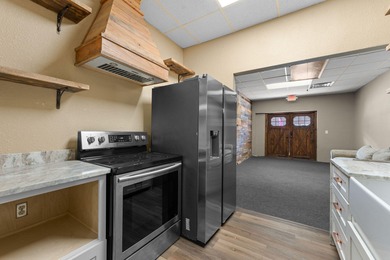 Lake Home For Sale in Reeds Spring, Missouri