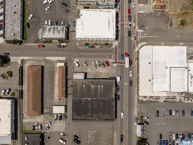 Excellent investment opportunity in ideal location, fully leased - photo 36