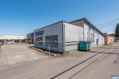 Excellent investment opportunity in ideal location, fully leased - photo 44