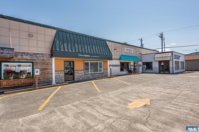 Excellent investment opportunity in ideal location, fully leased - photo 45