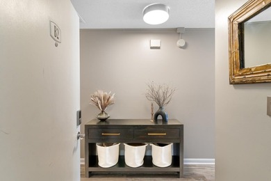 Located in the heart of Surfside Beach at Grand Palms Resort - photo 4