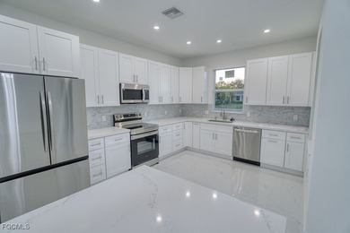 REDUCED!!! Brand New South Florida Waterfront Oasis featuring 3 - photo 7