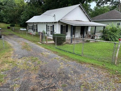Investor Special! Historic Home Ready for Restoration in - photo 1