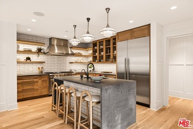 A rare opportunity just steps off Abbot Kinney, this exceptional - photo 12