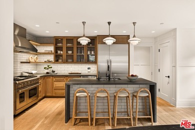 A rare opportunity just steps off Abbot Kinney, this exceptional - photo 13