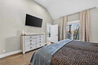 A Rare Offering on Beaver Lake. Set on nearly an acre with an - photo 18