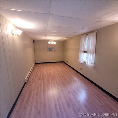 MOTIVATED SELLER! PRICED TO SELL!A spacious 3BR 3BA home with - photo 18
