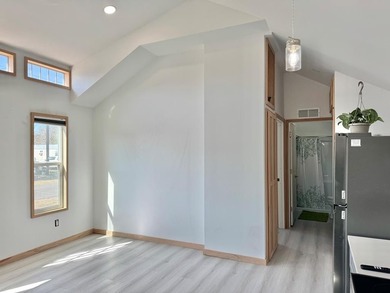 This versatile corner lot property offers exceptional - photo 19