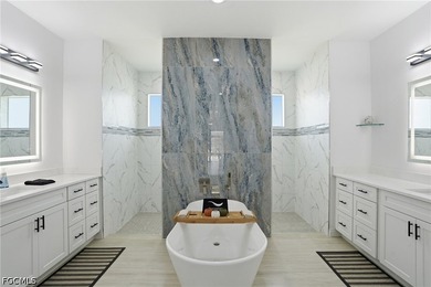 Welcome to your luxury waterfront retreat in the heart of - photo 20