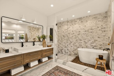 A rare opportunity just steps off Abbot Kinney, this exceptional - photo 23