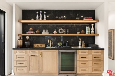 A rare opportunity just steps off Abbot Kinney, this exceptional - photo 25