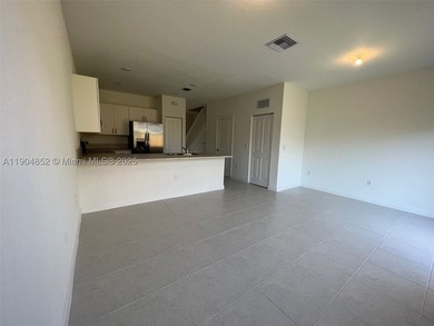 Investor dream!!!... property currently rented. Live in style in - photo 7